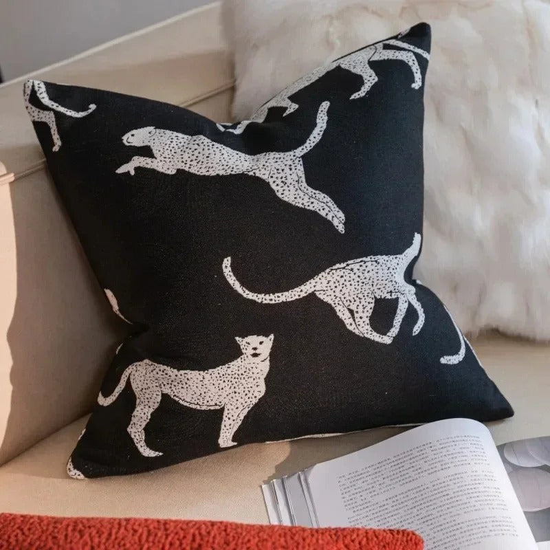 Brehn | VelvetGlow Kissenbezug - Beidseitiger geometrischer Kissenbezug aus luxuriösem Jacquard