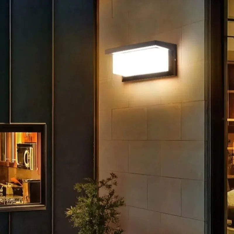 Wetterbeständige LED-Außenbeleuchtung – Smart Motion Sensor | Brehn