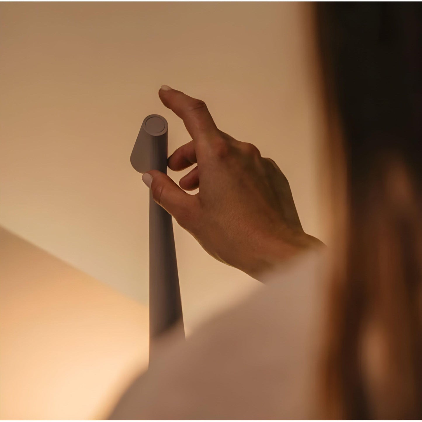 Brehn | Nordische Minimalistische LED Kabellos Tischlampe