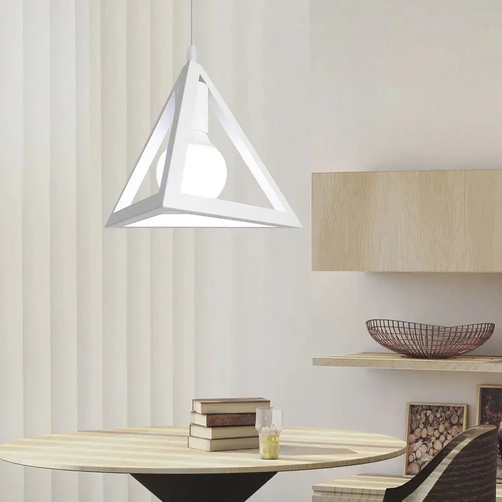 Minimalistische Dreieckige Pendelleuchte | Brehn