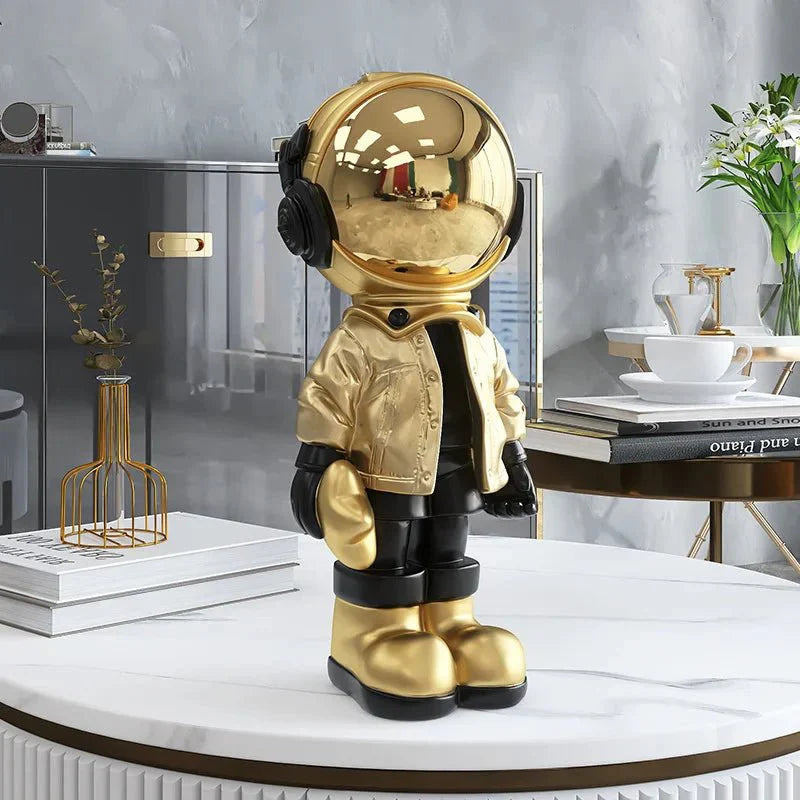 Moderne zeitgenössische Astronautenstatue goldbeschichtete Harzdekoration | Brehn
