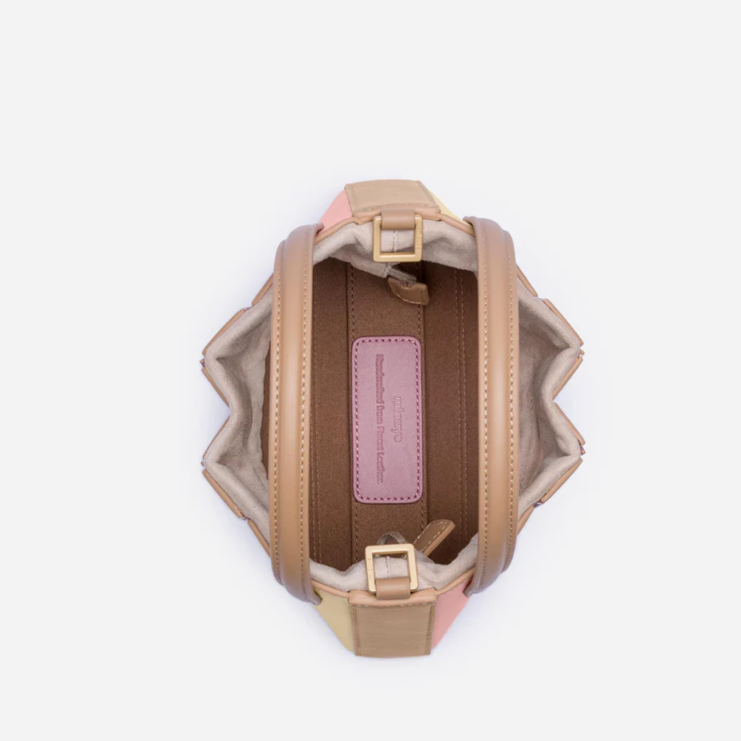 Moderne Handtasche mit geometrischem Design – GeoChic