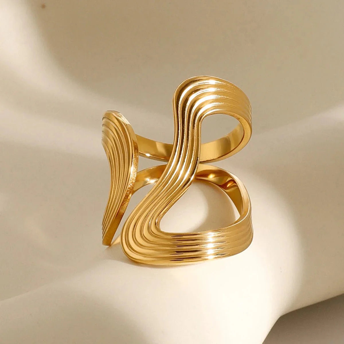 Brehn | Moderner Spiraltexturierter Ring