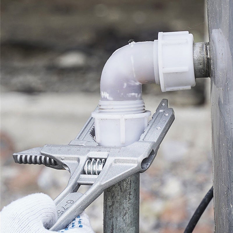 Multifunctional bathroom key tool | Brehn