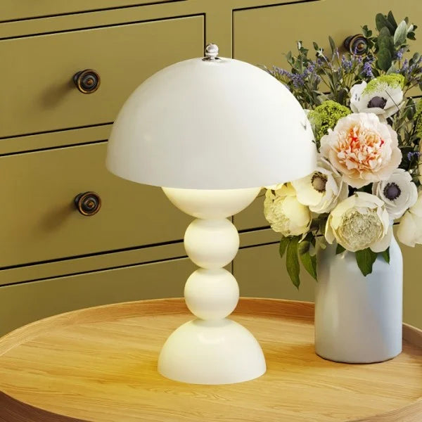 Brehn | FlowerLight Tragbare Tischlampe - Künstlerische LED Tischlampe
