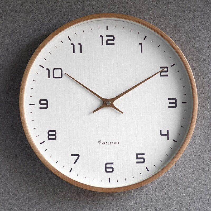 LUNDTIME – Geräuschlose Wanduhr aus Holz im skandinavischen Design