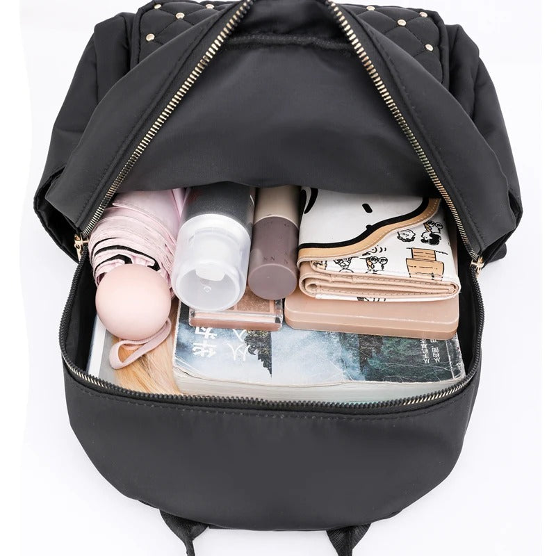 Leichter wasserabweisender Nylon-Rucksack für Frauen – Reisen & Schule | Brehn