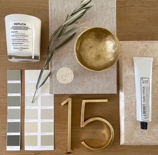 BowLift | Brass house numbers satin finish and timeless elegance