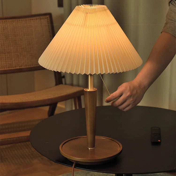 Brehn | Elegante Vintage Holz Woodly Tischlampe - Tischlampe mit plissierten Design