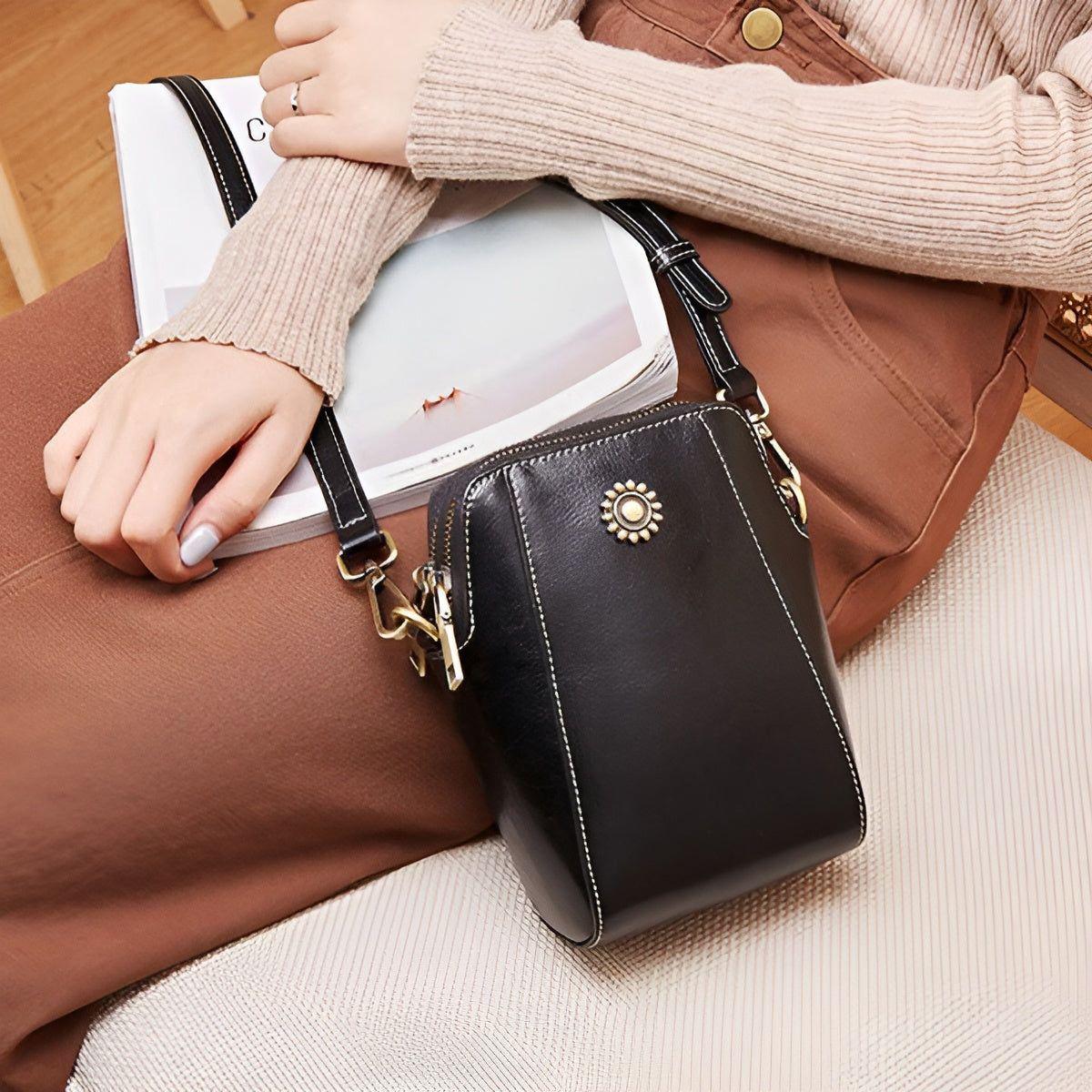 Clara Tasche - Luxuriöse Schultertasche für mühelose Eleganz | Brehn