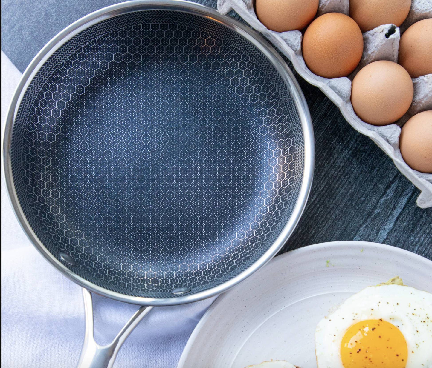 Brehn | Kratzfeste Edelstahl-Bratpfanne mit Antihaftbeschichtung – ProCook Elite