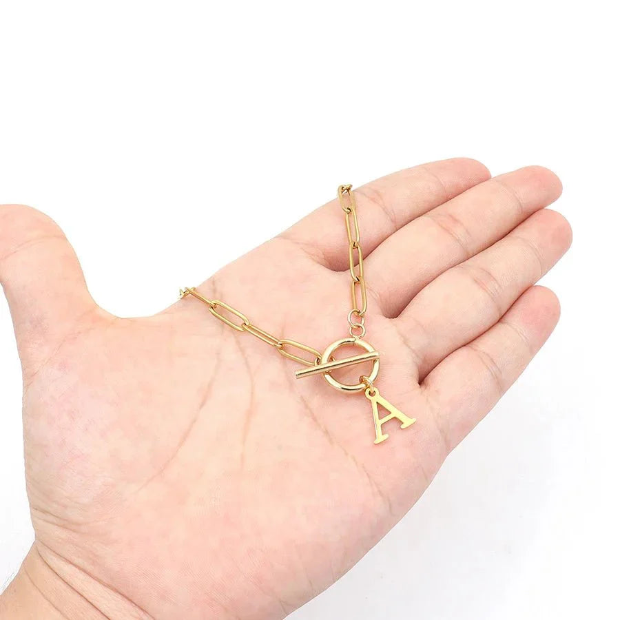 Brehn | Paperclip Buchstaben Initial Kreis Schloss Halskette