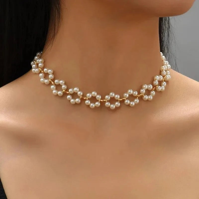 Brehn | Perlen Blumen Gänseblümchen Choker Halskette