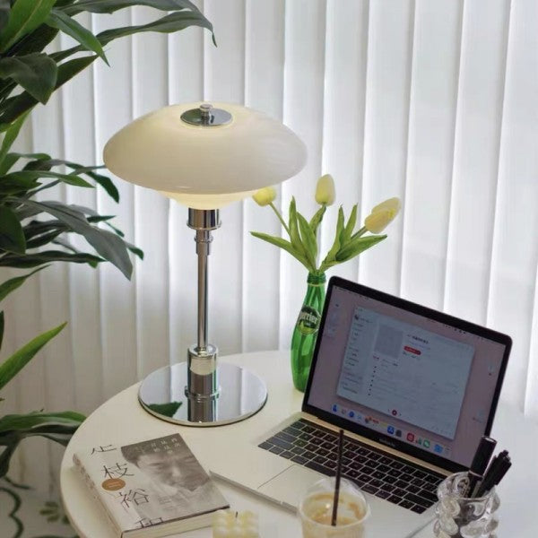 Brehn | FusionLampe - Modernes Tischlicht mit elegantem Aufbau
