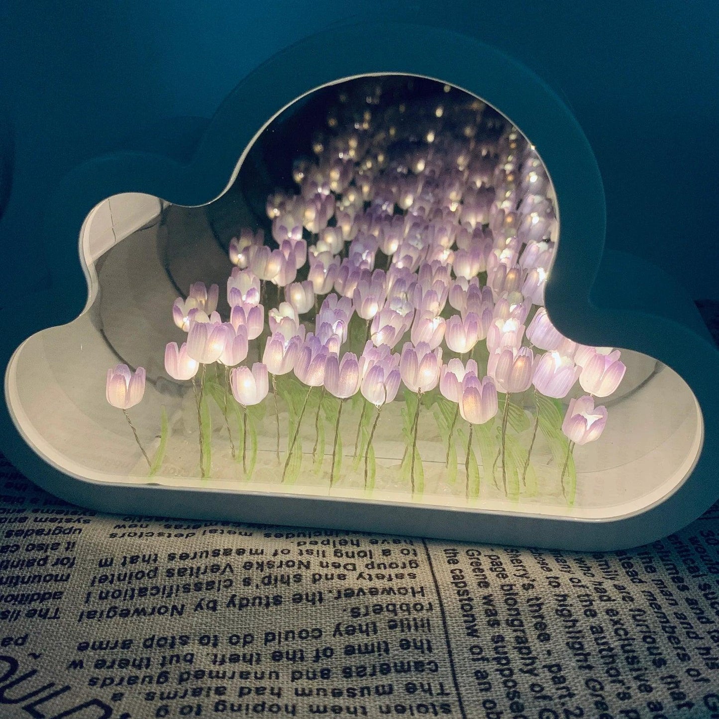 Tulip Cloud LED Spiegel – Magisches Licht & Dekoratives Design | Brehn