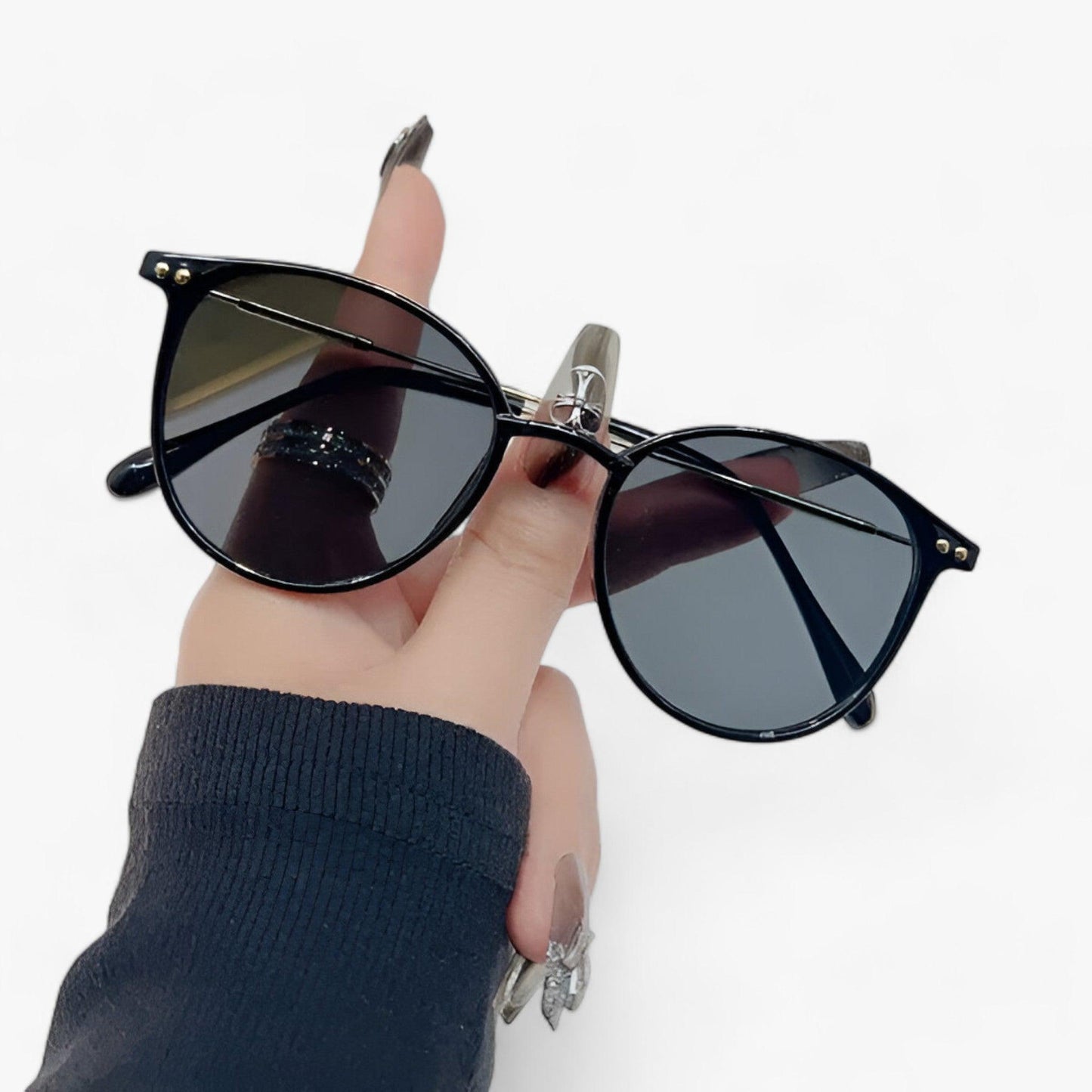 Luxus Damen Sonnenbrillen mit Rundrahmen - Liora | Brehn