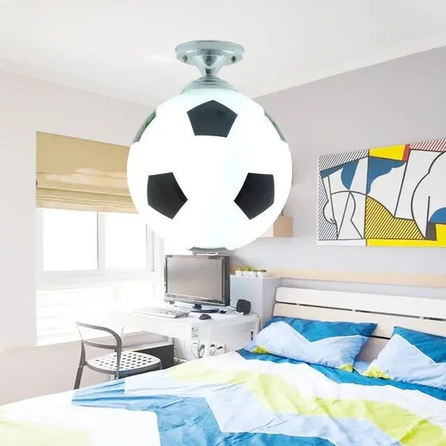 Brehn | Verspielt Fußball Deckenlampe - GoalBright