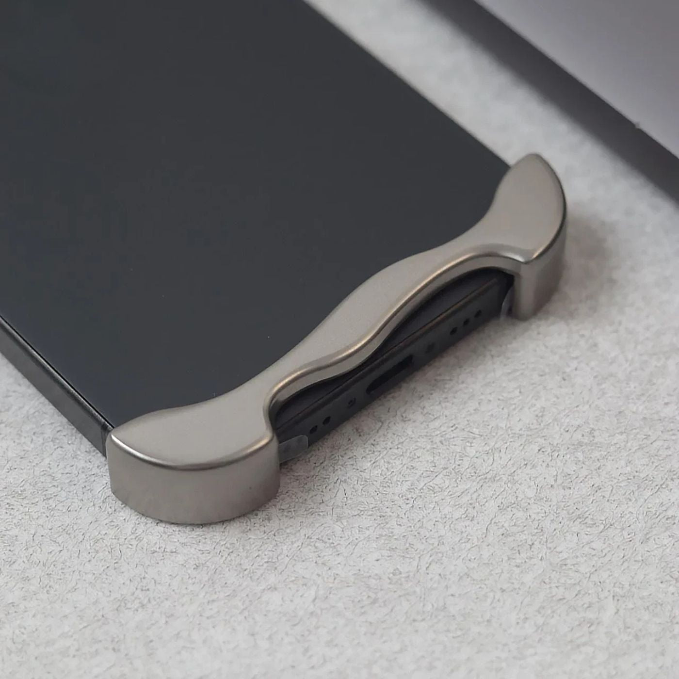 Ultradünne Premium-iPhone-Hülle – Invisie-Schutz gegen Kratzer und Stöße