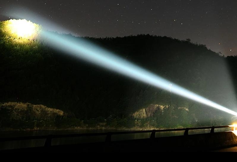 PowerLight - LED Taktische Taschenlampe | Brehn