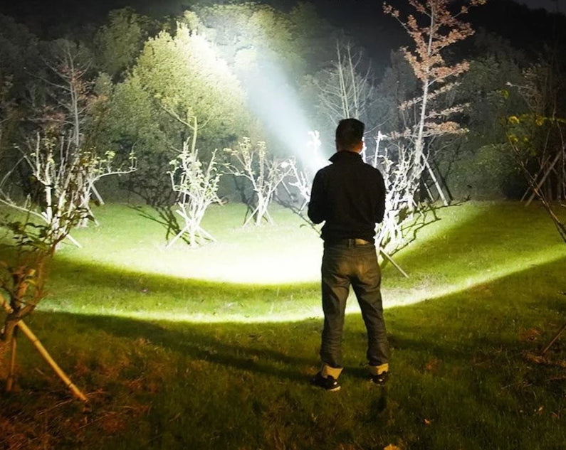 PowerLight - LED Taktische Taschenlampe | Brehn