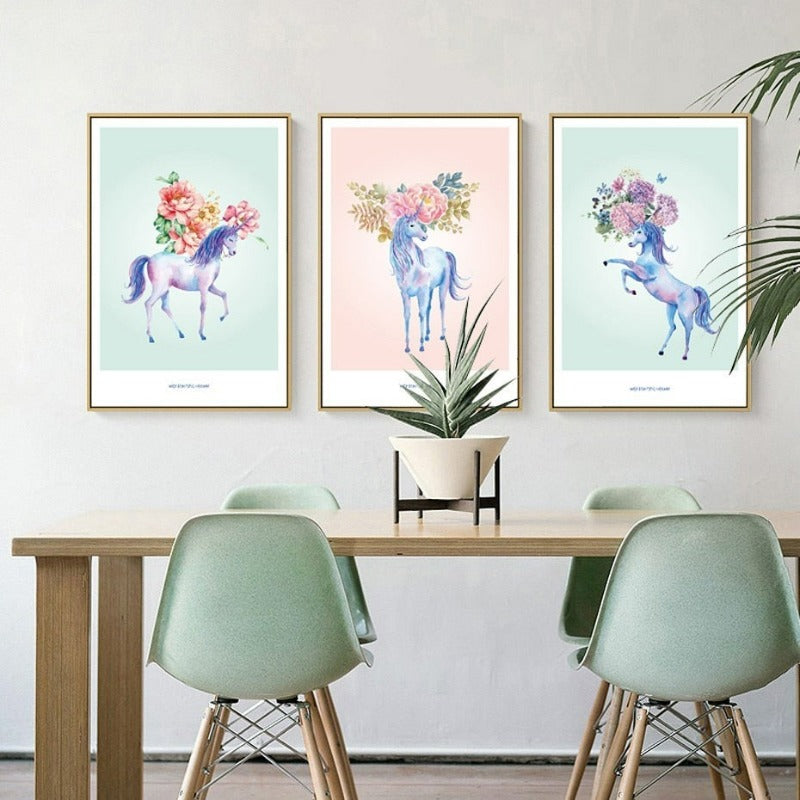 Nordische Cartoon-Tiere, Blumen, Einhorn – Leinwandbild