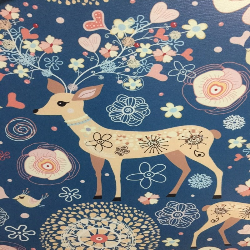 Nordische Hirsche, Vögel, Blumen – Natur – Leinwandbild