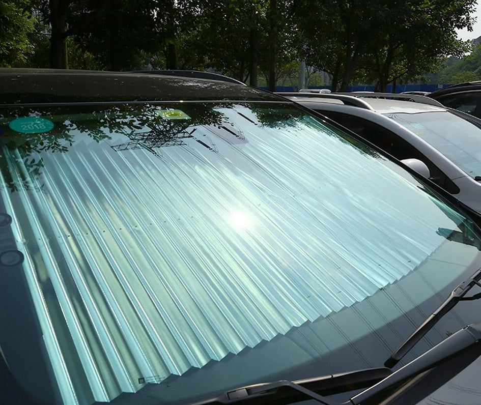 Einfahrbare Frontscheiben-Sonnenschutzblende | Brehn