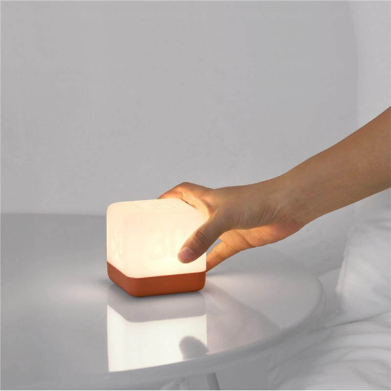 Elegante kreative aufladbare quadratische Nachttischlampe | Brehn