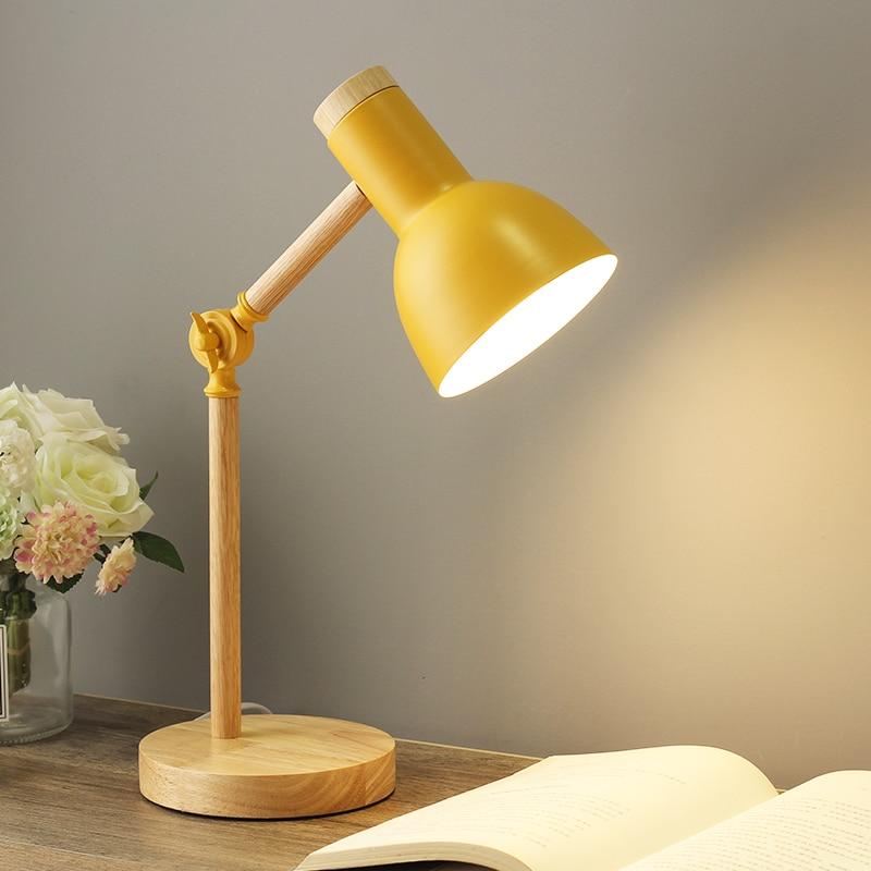 Holz Scandinavian Tischlampe - LumiNord | Brehn