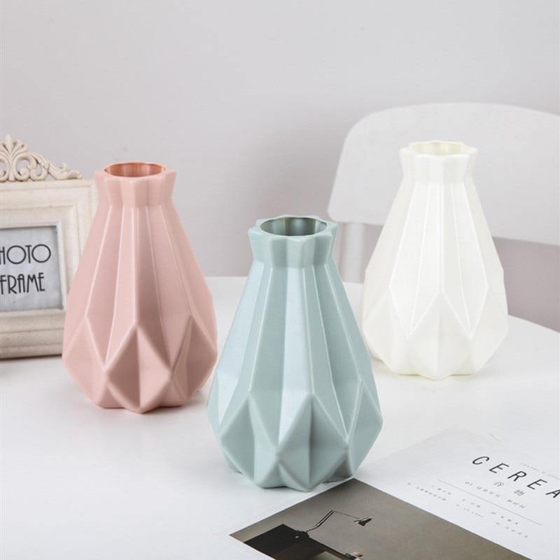 Kreative Origami-Blumenvase