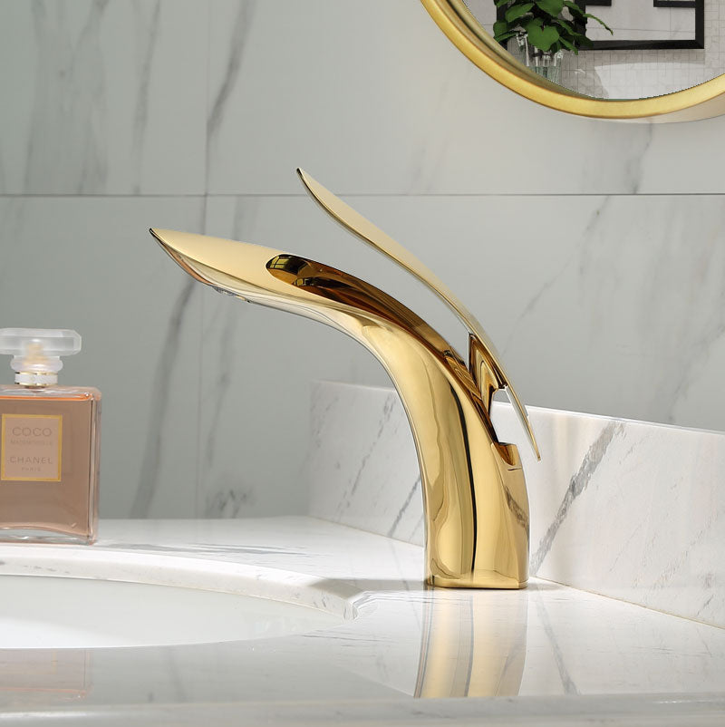 Brehn | Moderne Luxus-Badezimmerarmatur für ein stilvolles Badezimmer