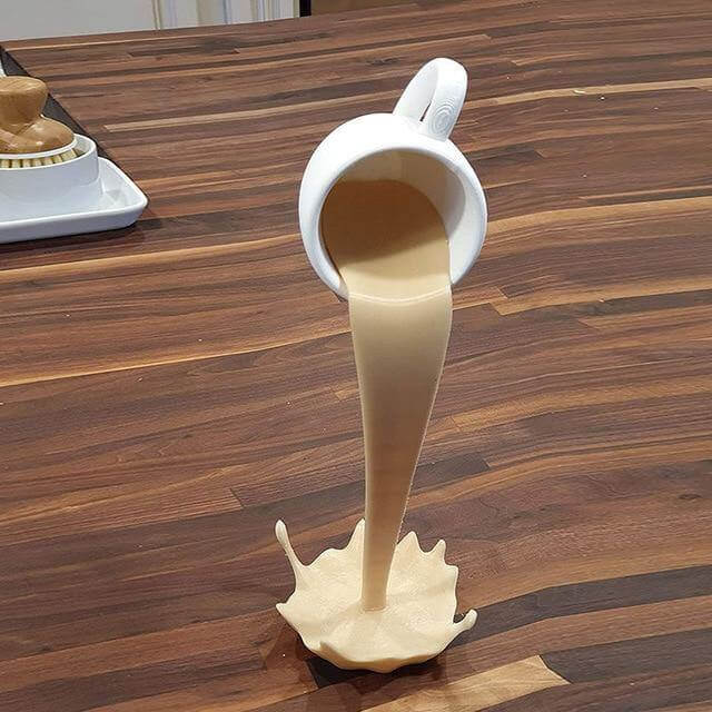 Schwebende Kaffee Becher Deko | Brehn