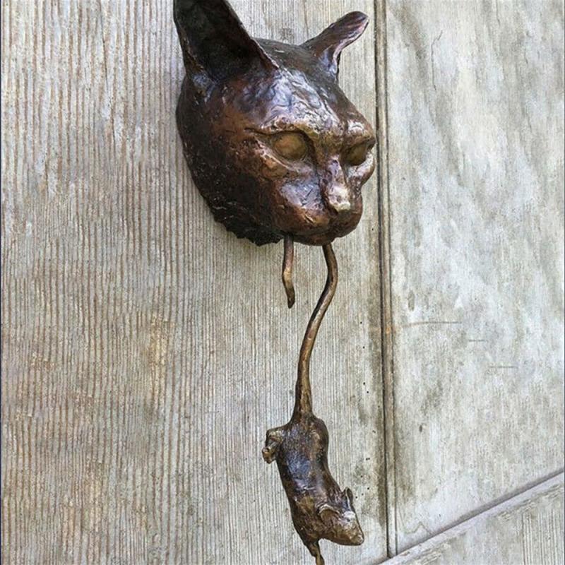Kreativer Türklopfer aus Metall mit Katzen- und Mausmotiv