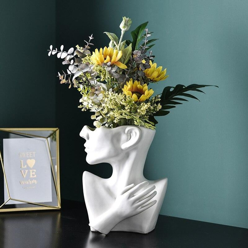 Emma Vase | Brehn