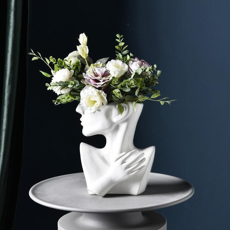 Emma Vase | Brehn