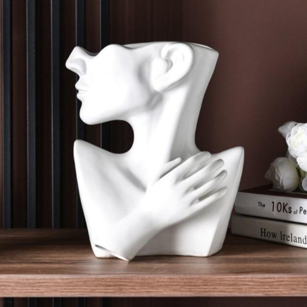 Emma Vase | Brehn