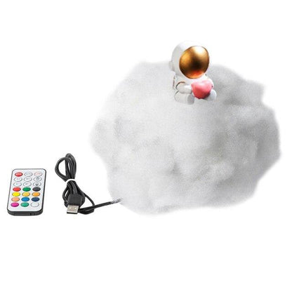 Astronaut Bunte Wolken Nachtlicht