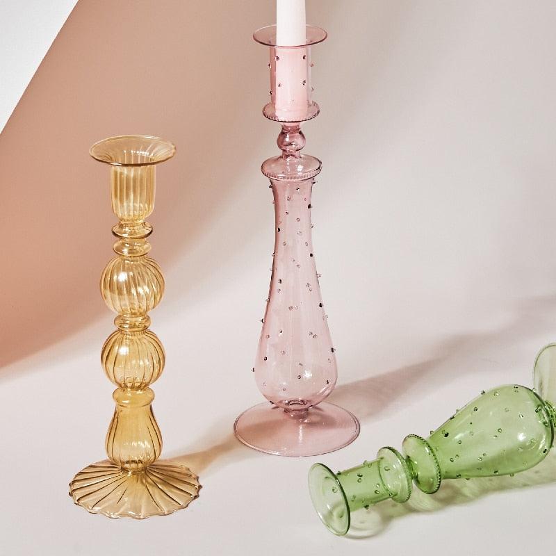 GlowCharm Kerzenhalter aus pastellfarbenem Glas | Dekorative Kerzenständer | Elegante Tischdekoration