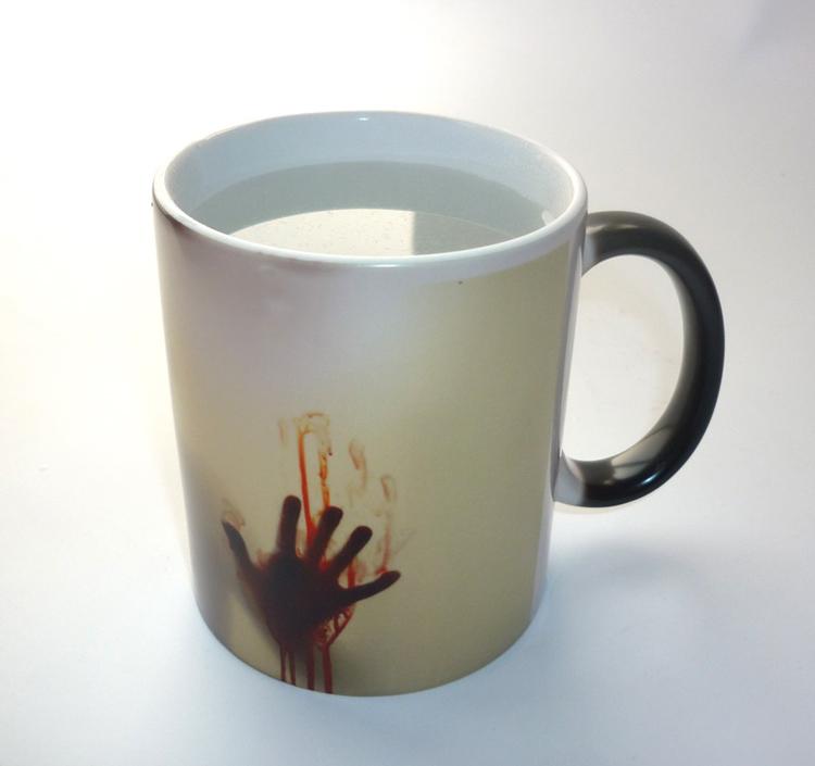 Wärmeempfindliche blutige Hände Tasse | Brehn