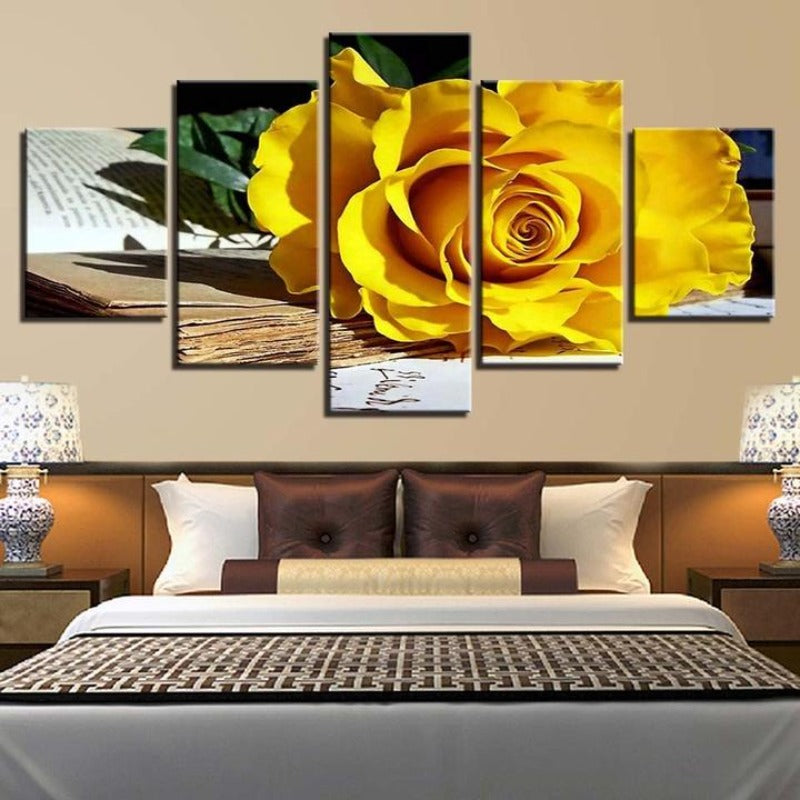 Fallen Yellow Rose - Leinwand Wandkunst Gemälde