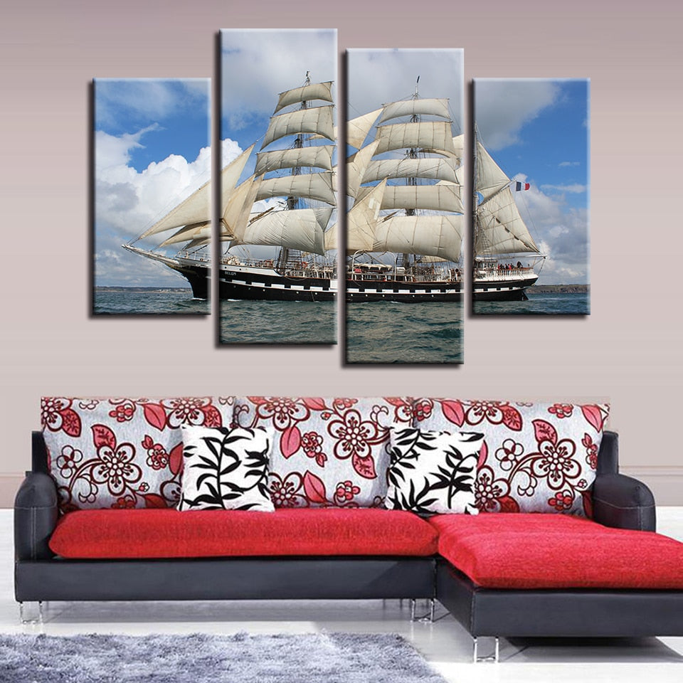 Segelboot im Meer – Leinwandbild