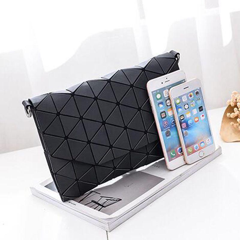 Abstract Geometric Matte Schultertasche | Brehn
