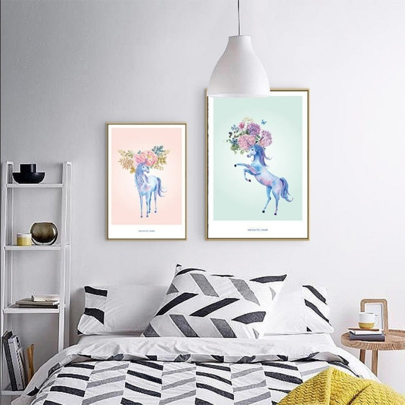 Nordische Cartoon-Tiere, Blumen, Einhorn – Leinwandbild