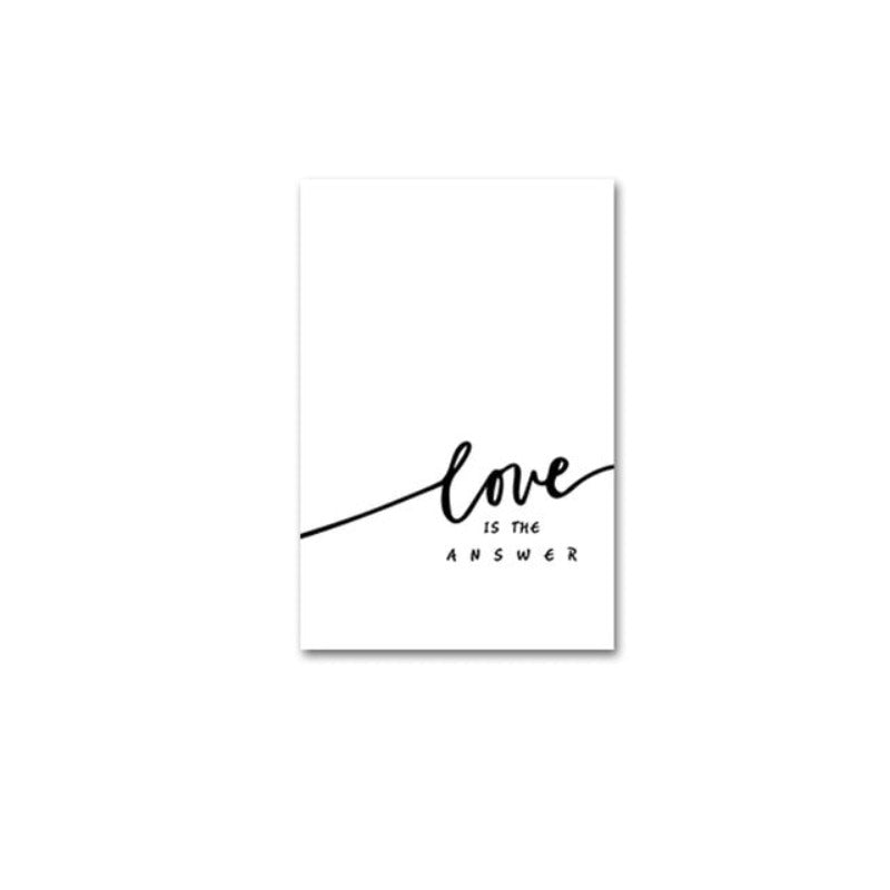 Moderne nordische Blumendrucke „Liebe ist die Antwort“ – Leinwandbild