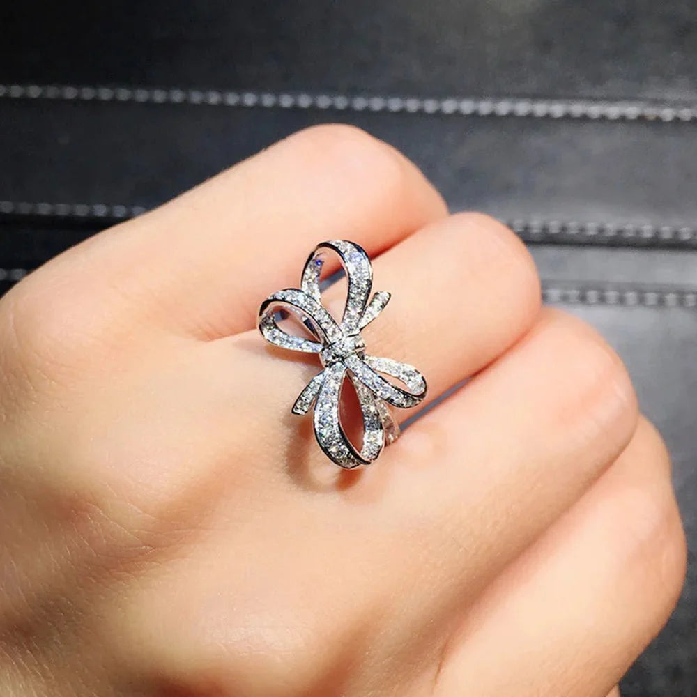 Brehn | Romantischer Bow-förmiger Diamantring