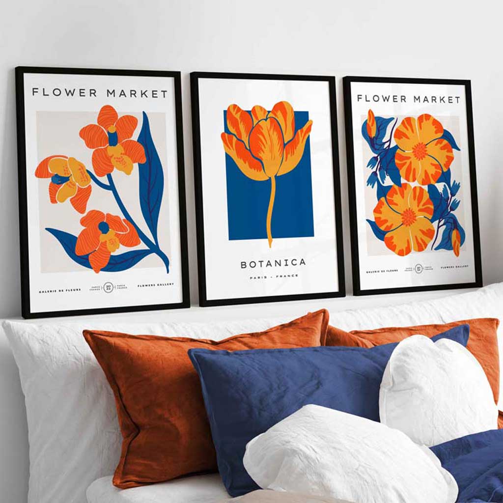 Wandbilder mit Rahmen zum Thema „Blauer und oranger Blumenmarkt“