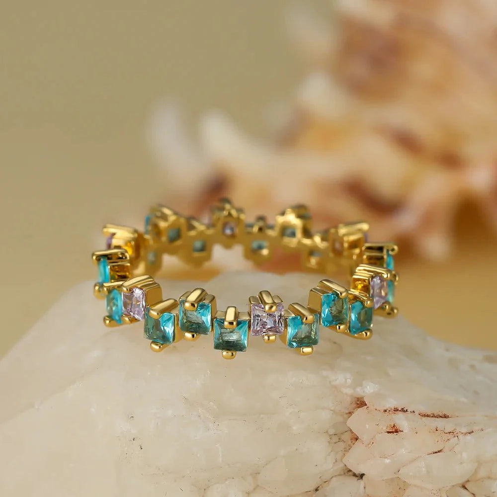 Brehn | Verspätete kubische Diamanten zierlicher Ring