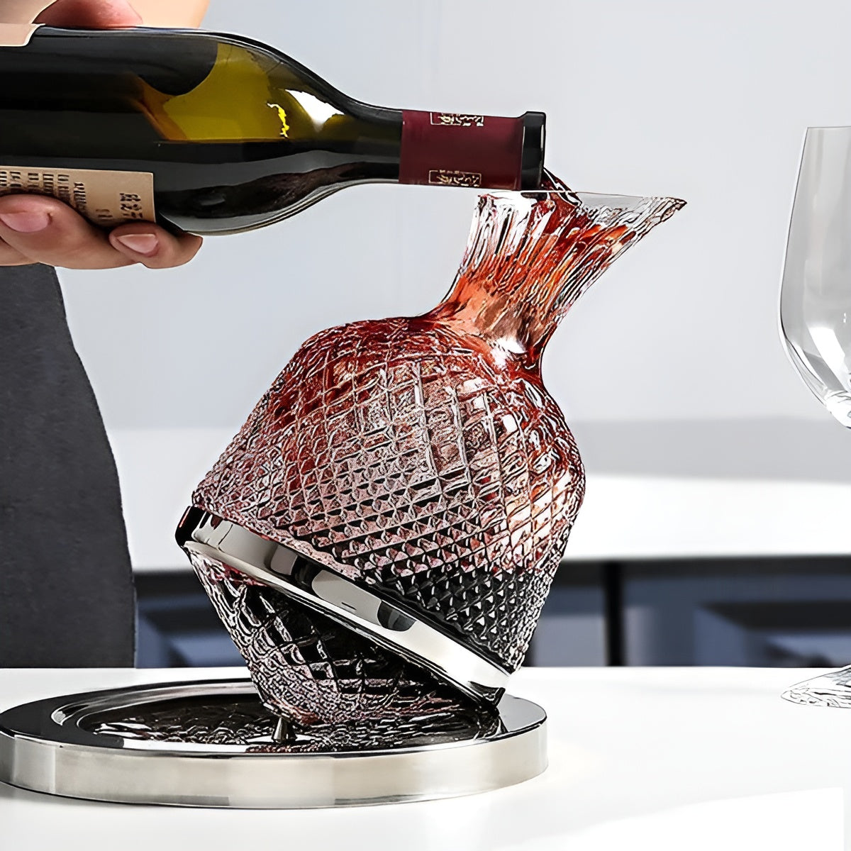 Kristallglaskaraffe – 360° drehbar, elegant und mit elegantem Design | 1,5-Liter-Wein- und Getränkespender