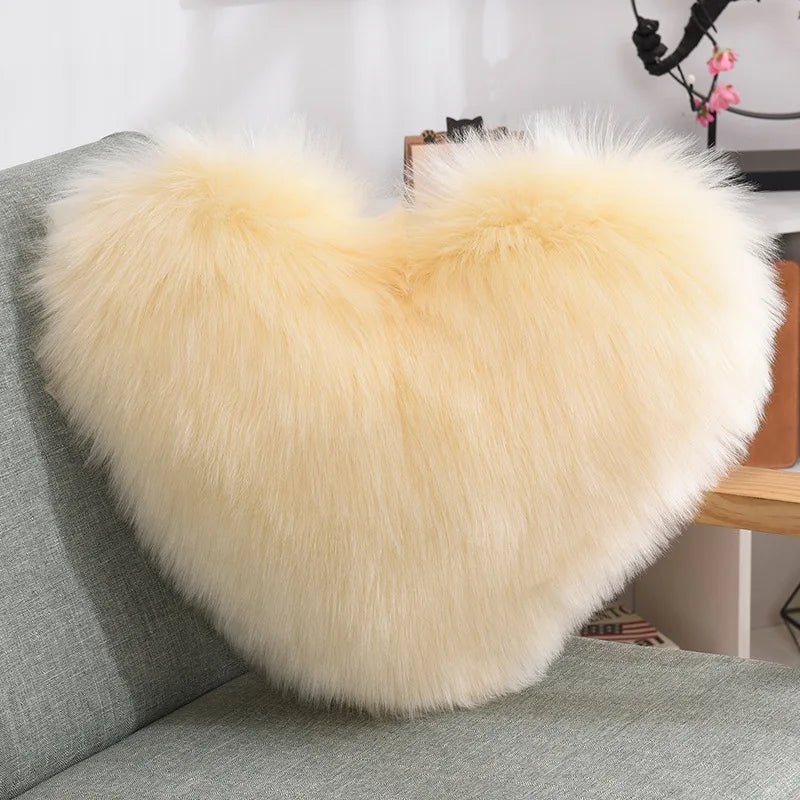 Weiches Herzförmiges Flauschiges Sofakissen aus Soft-Polyester | Brehn