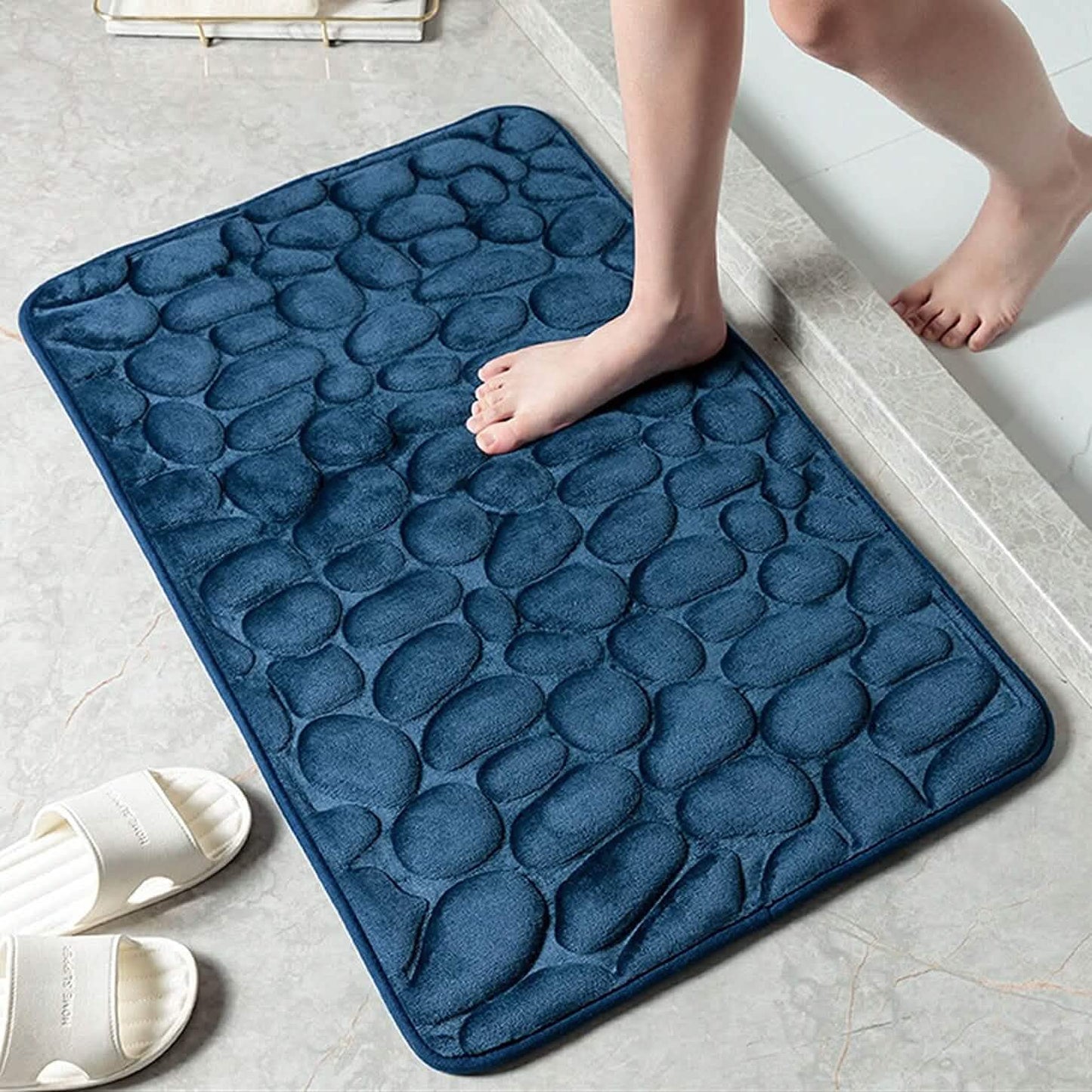 Weiche Badematte aus Memory-Schaum mit rutschfestem Grabsteinmuster